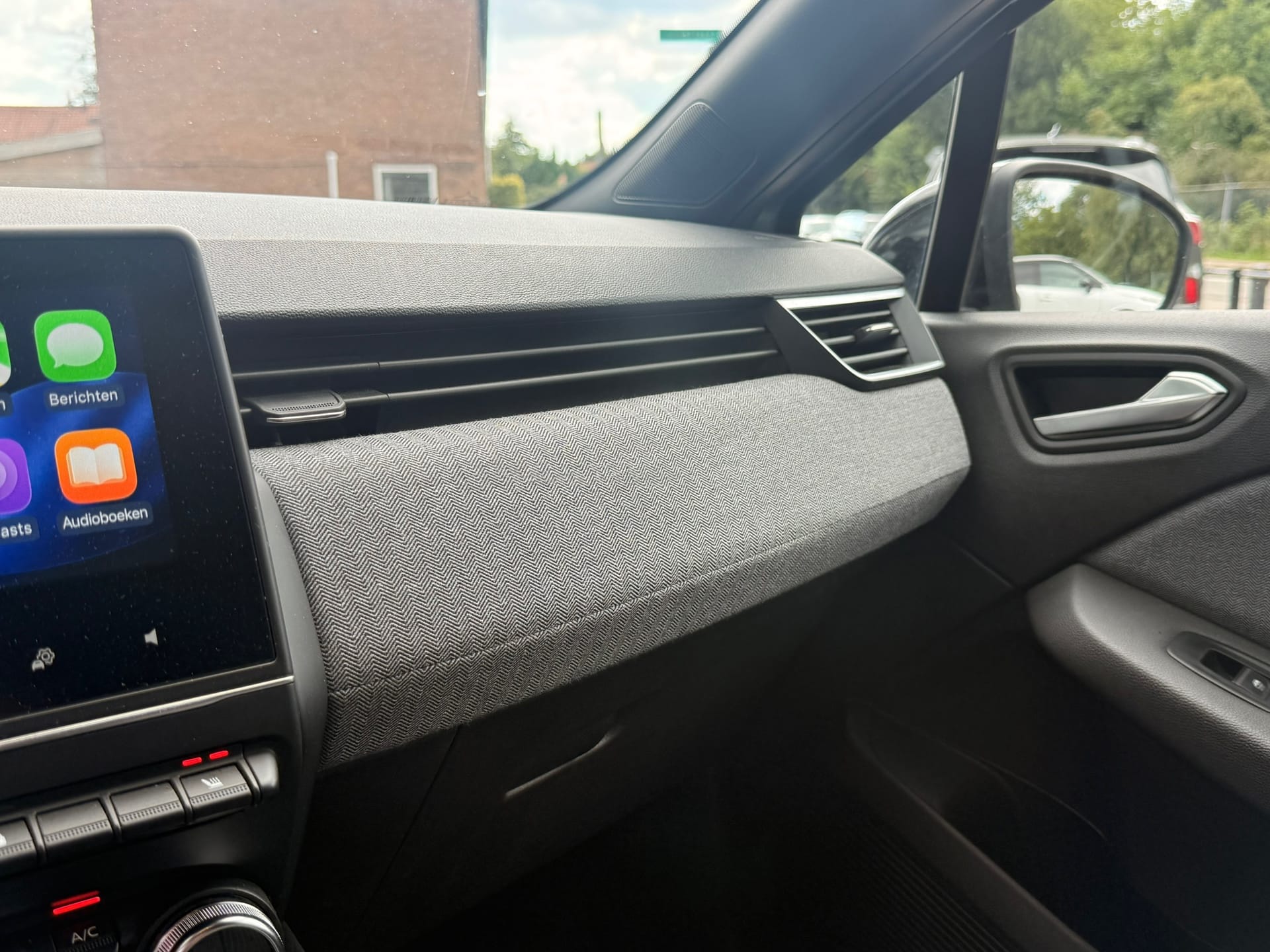 Renault Clio 1.0 TCe 90 GPF techno | Led | Carplay | Winter pack afbeelding 25
